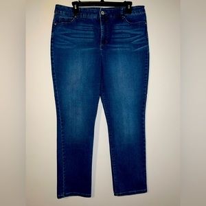 Bandolino (Amy) Straight Leg Jeans